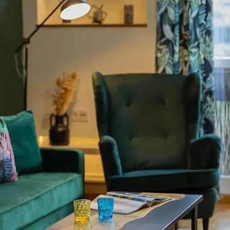 Elegant Apartment Pereca Ideal For Remote Work In Warsaw City Centre By Noclegi Renters Eksteriør bilde
