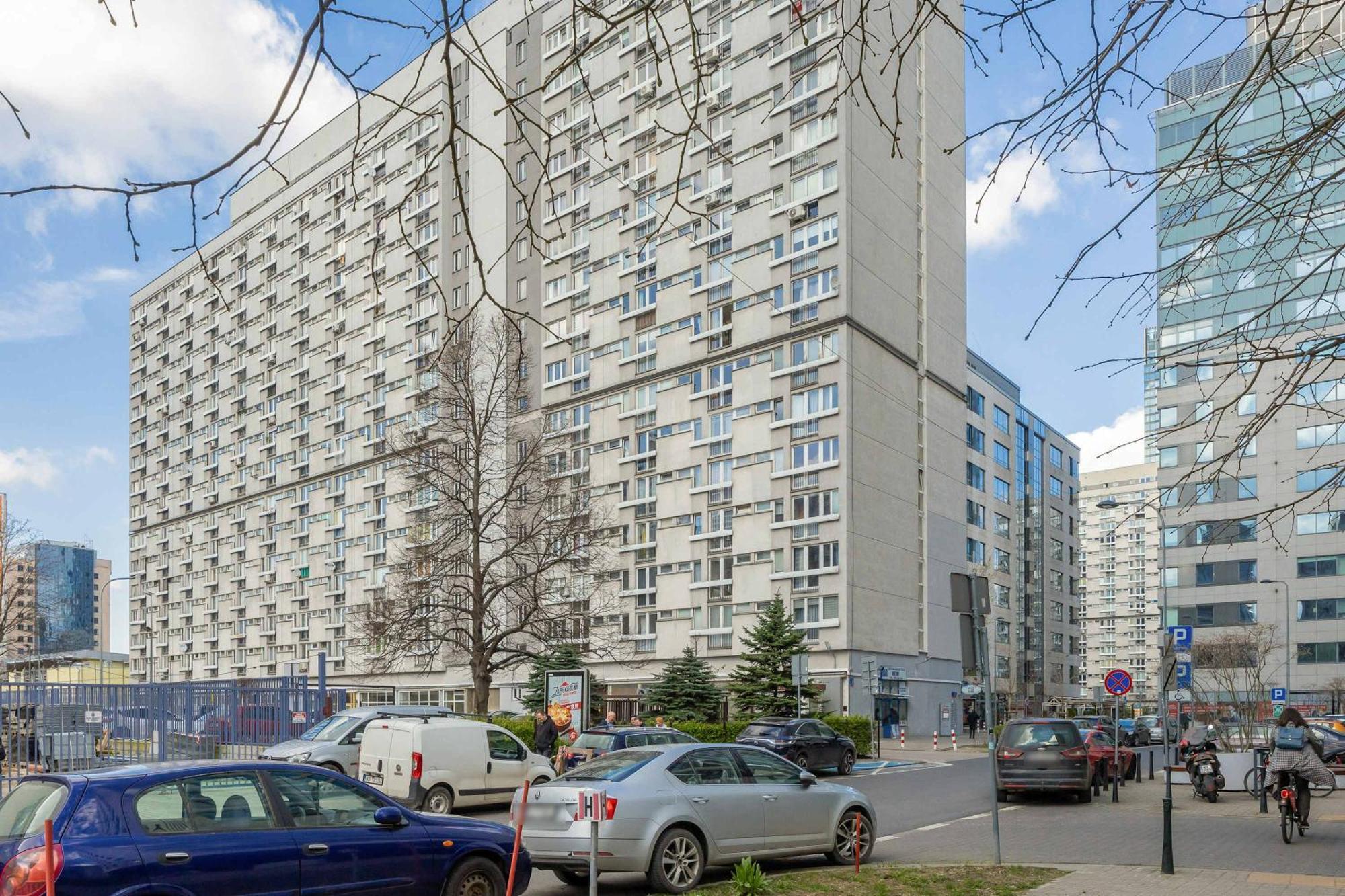 Elegant Pereca Ideal For Remote Work In Centre By Renters Leilighet Warszawa